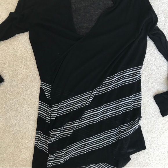 Chico’s Travelers Cardigan - Picture 4 of 4